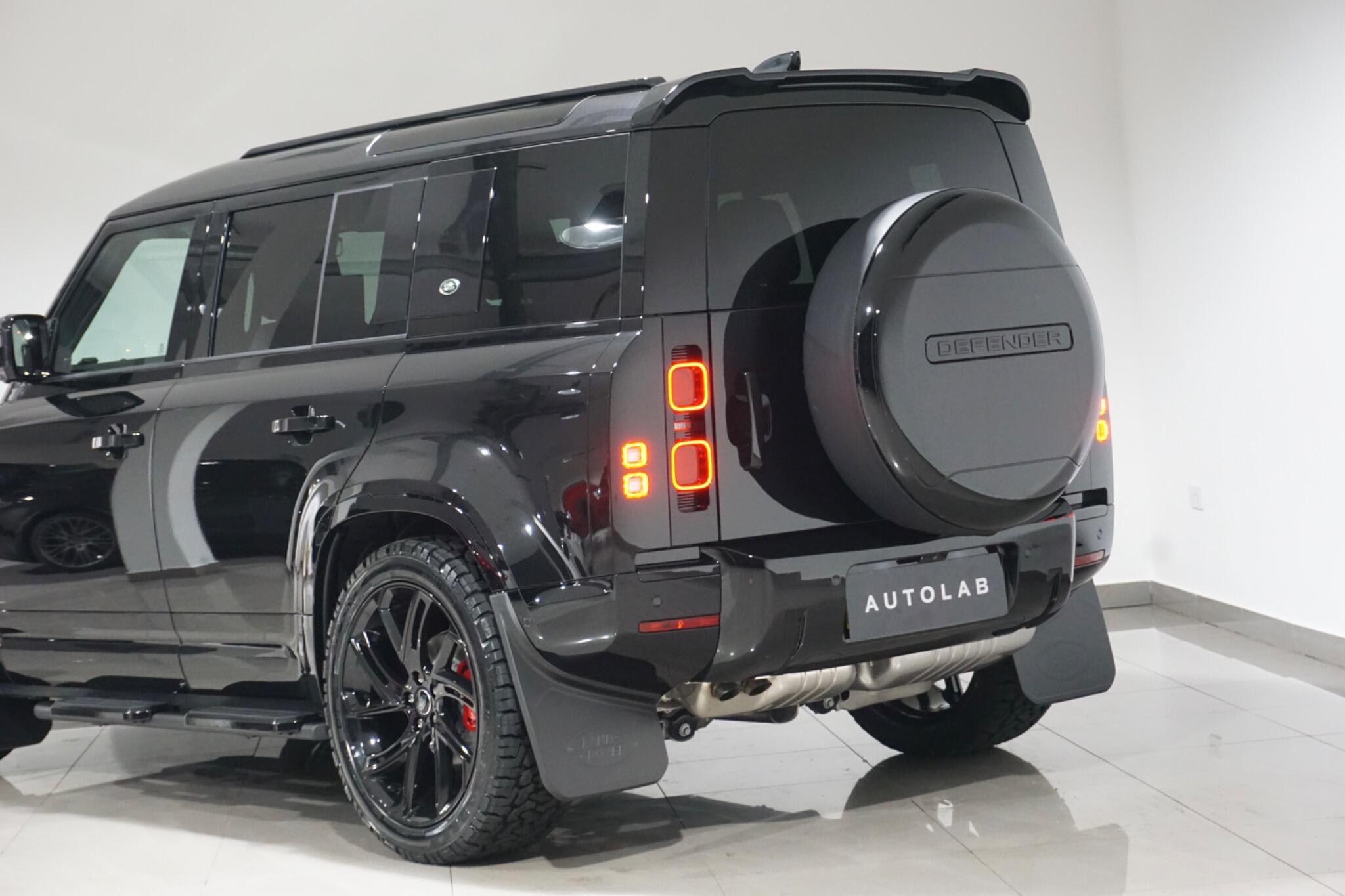 Land Rover Defender 110 3.0 D250 MHEV XS Edition SUV 5dr Diesel Auto 4WD Euro 6 (s/s) (250 ps)
